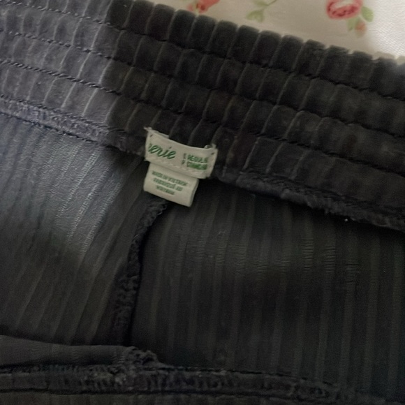 aerie flare leggings - Picture 2 of 2